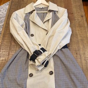 Beautiful Anthropologie Nastasia trench/dress jacket